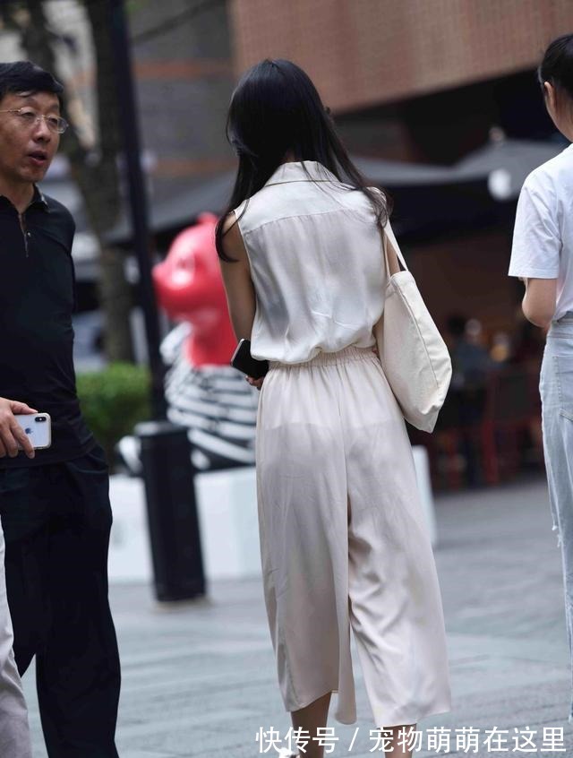 穿搭 时尚俏皮的瑜伽裤穿搭呈现时髦气息,简约不失大气,休闲百搭!
