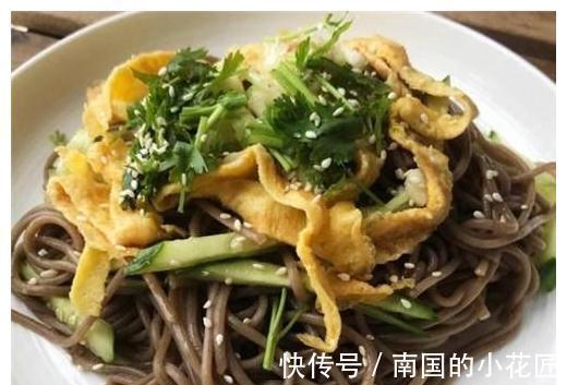 凉拌荞麦面|此面条,减肥也能放心吃,低脂低卡,酸酸甜甜,Q弹爽滑劲道!