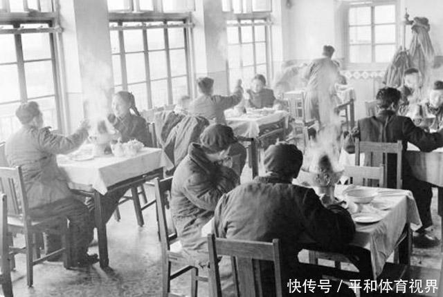 70年代“下馆子”和现在差距有多大顾客不是上帝,但比现在好