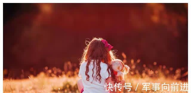 芳华|身为父母,要尽早告诉孩子,这“六个字”,可以让他受益终身
