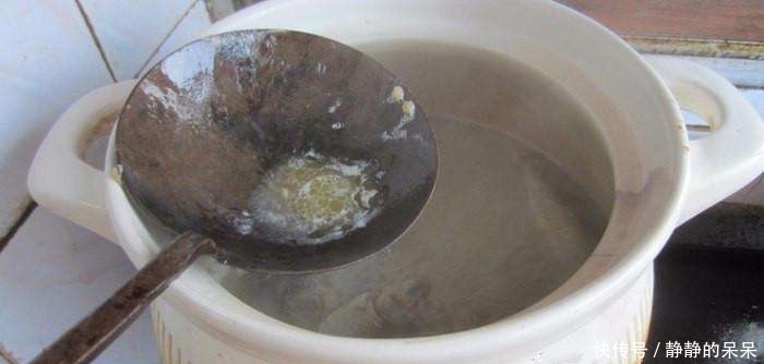 失败|炖鲫鱼只需加盐,汤特别白,而且零失败,原来以前都做错了