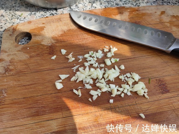 孩子总是挑食不吃饭，学会这道菜营养美味，孩子特别喜欢吃