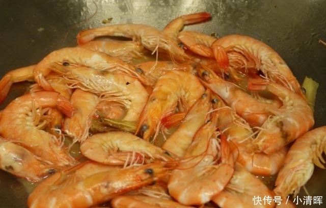 虾子|大虾以后别再吃水煮了,酒店大厨教你做法,5斤不够吃,1盘接1盘
