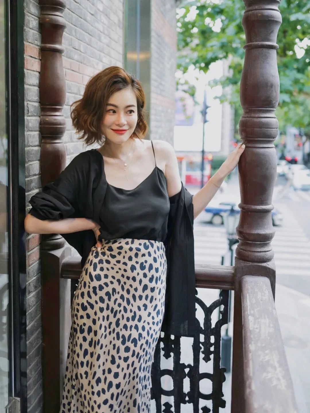 女生|胸大=艳俗?大胸女生该如何穿出高级感?