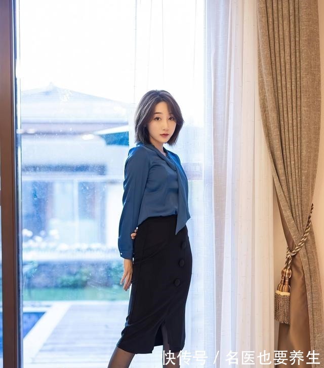 衬衫搭配 衬衫搭配高腰裙,让你从土妞变成时尚女人,魅力更胜一筹!