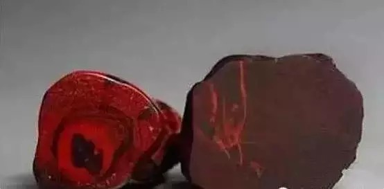 鸡血料|涨知识:顶级小叶紫檀长什么样?