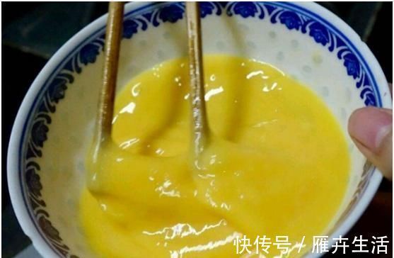 西红柿炒鸡蛋很多人少了这一步,大厨教你真正的做法,上桌必抢光