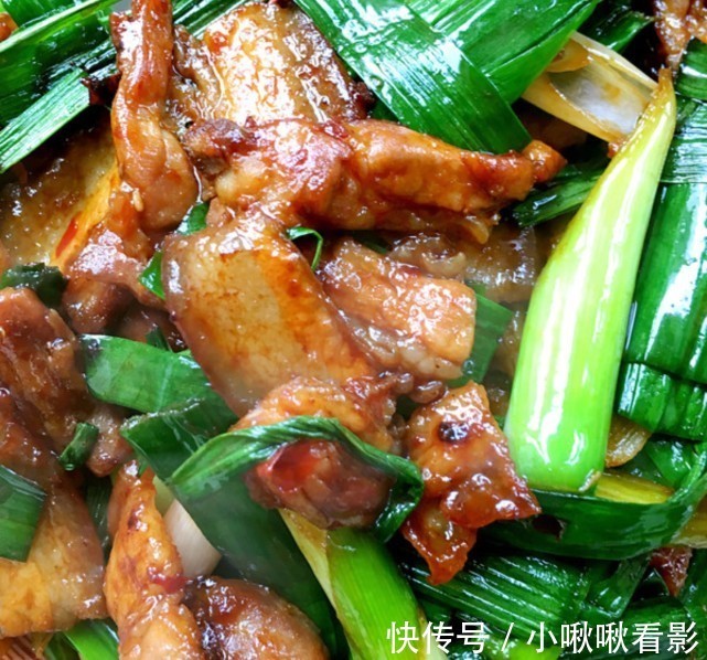 美食|川味家常蒜苗回锅肉,肥而不腻,香十足,网友:这才是美食