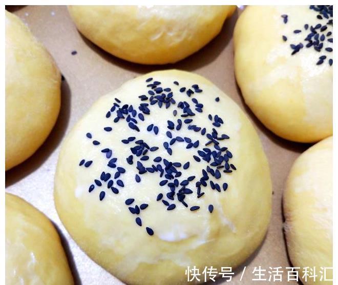 南瓜豆沙包|松软绵甜的南瓜豆沙包,好吃好看、低糖低油、老人孩子都爱吃