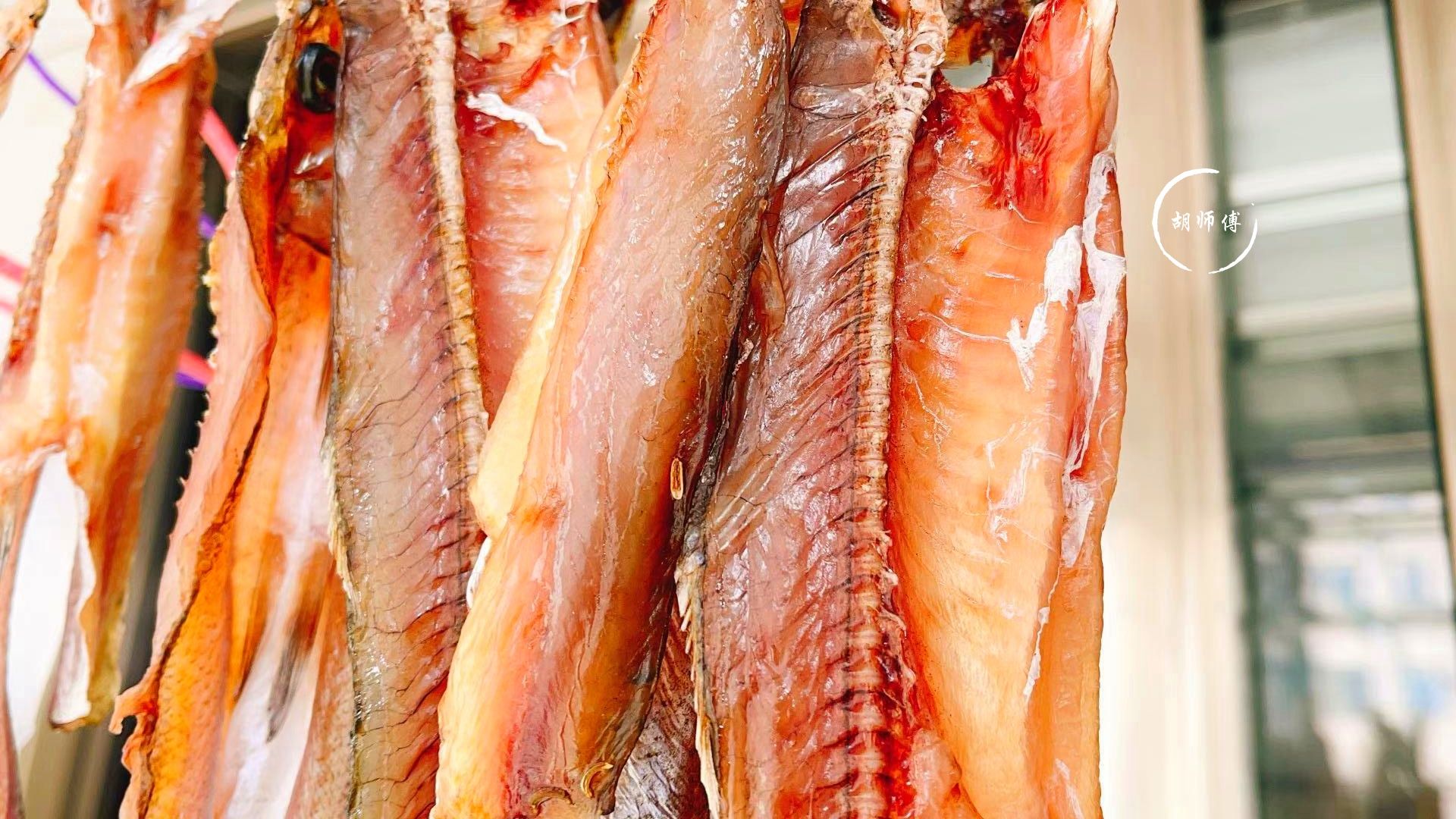 12月,碰到这鱼我从不还价,一次买20条腌起来,随吃随取,特省事