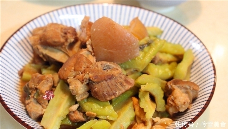 白切鸡|婆婆过来帮我清理冰箱，没买菜，午餐也吃得很丰盛，家的味道
