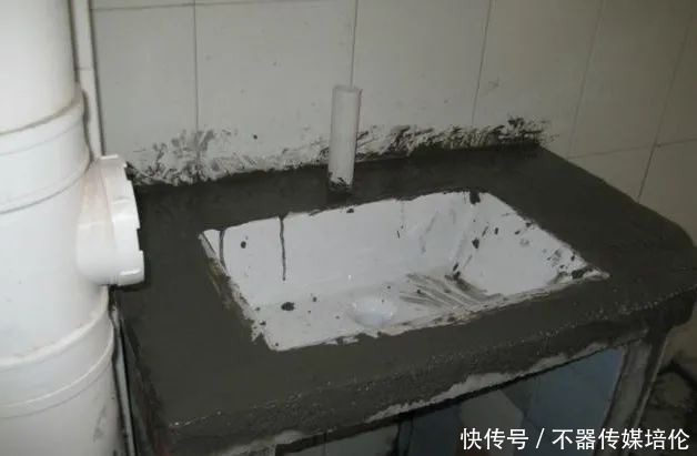 瓷砖|我用水泥做了个洗手池,成本才花几十块,邻居都夸不错