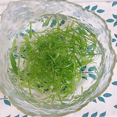 超级爽口下饭的#精致一人食#葱油鲍鱼片，上桌秒光