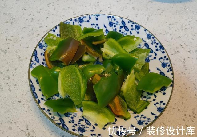 烧茄子|夏天最该吃的蔬菜，一斤不到一元钱，软糯酸甜，比大鱼大肉还下饭
