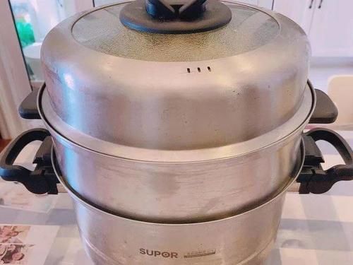 免烤箱，吃过就念念不忘，这款山药小饼看起来其貌不扬