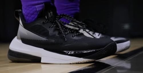 脚感 脚感最舒服的实战鞋?可你能不能硬一点啊!