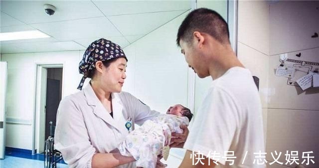 宝宝|“人贩子爸爸”走红,抱着亲生儿子如同偷娃,慌张神情令人想笑