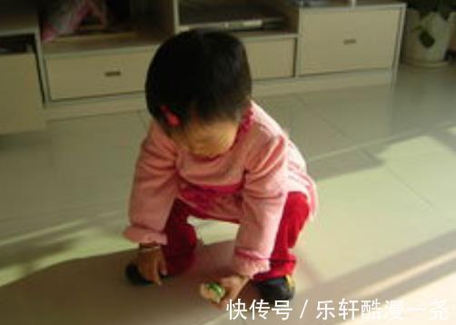 父母|发现宝宝行为举止“怪异”,原来是这个能力在起作用,父母多关注