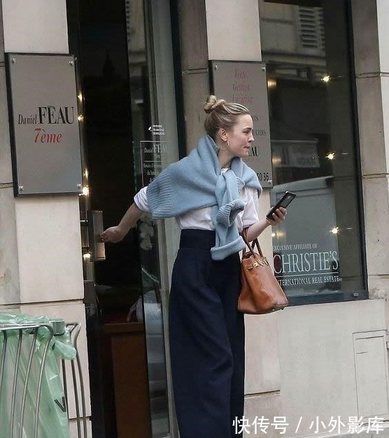 叠穿 必学!初秋针织衫的“个性叠穿”法,穿衣小白瞬间晋级时髦精!