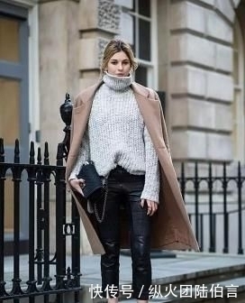 不管是穿大衣还是羽绒服,别挑这3种“毛衣”做内搭,显胖还显土