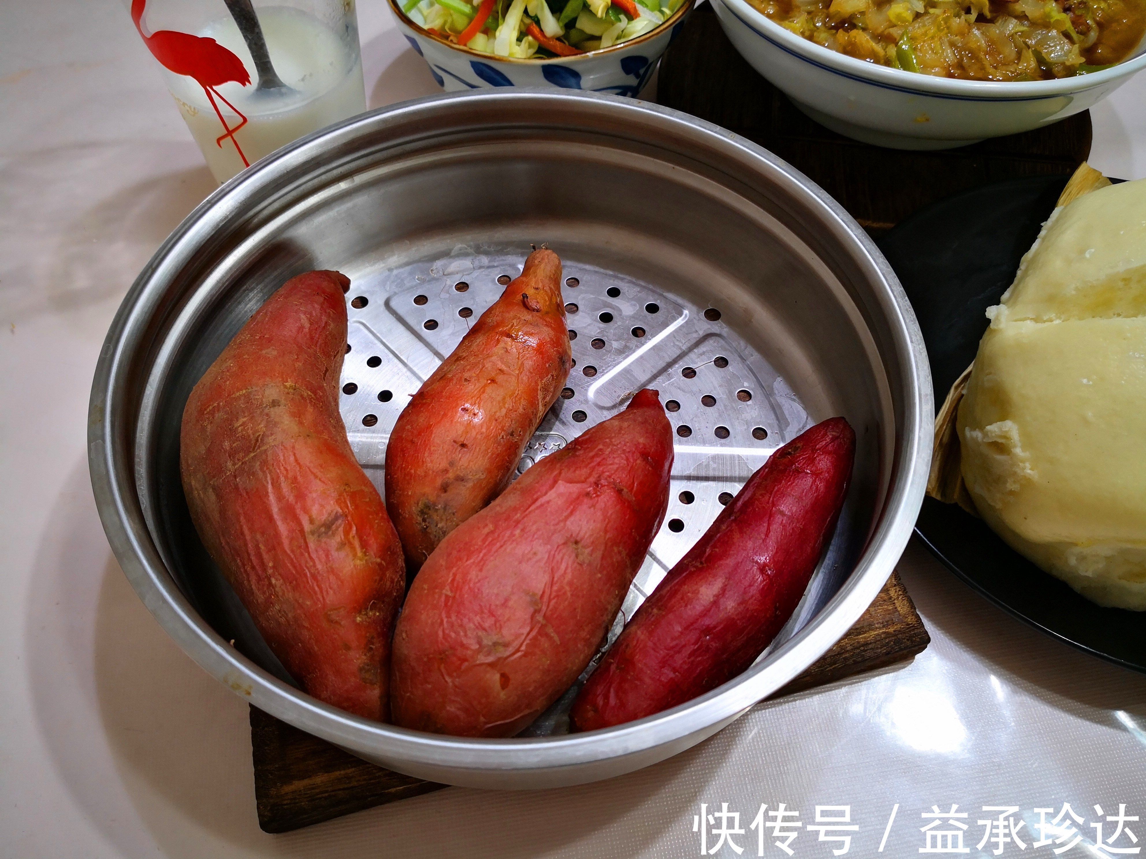 晒我的周一早餐,却因1碗白菜走红了朋友圈,网友:又学会一道菜