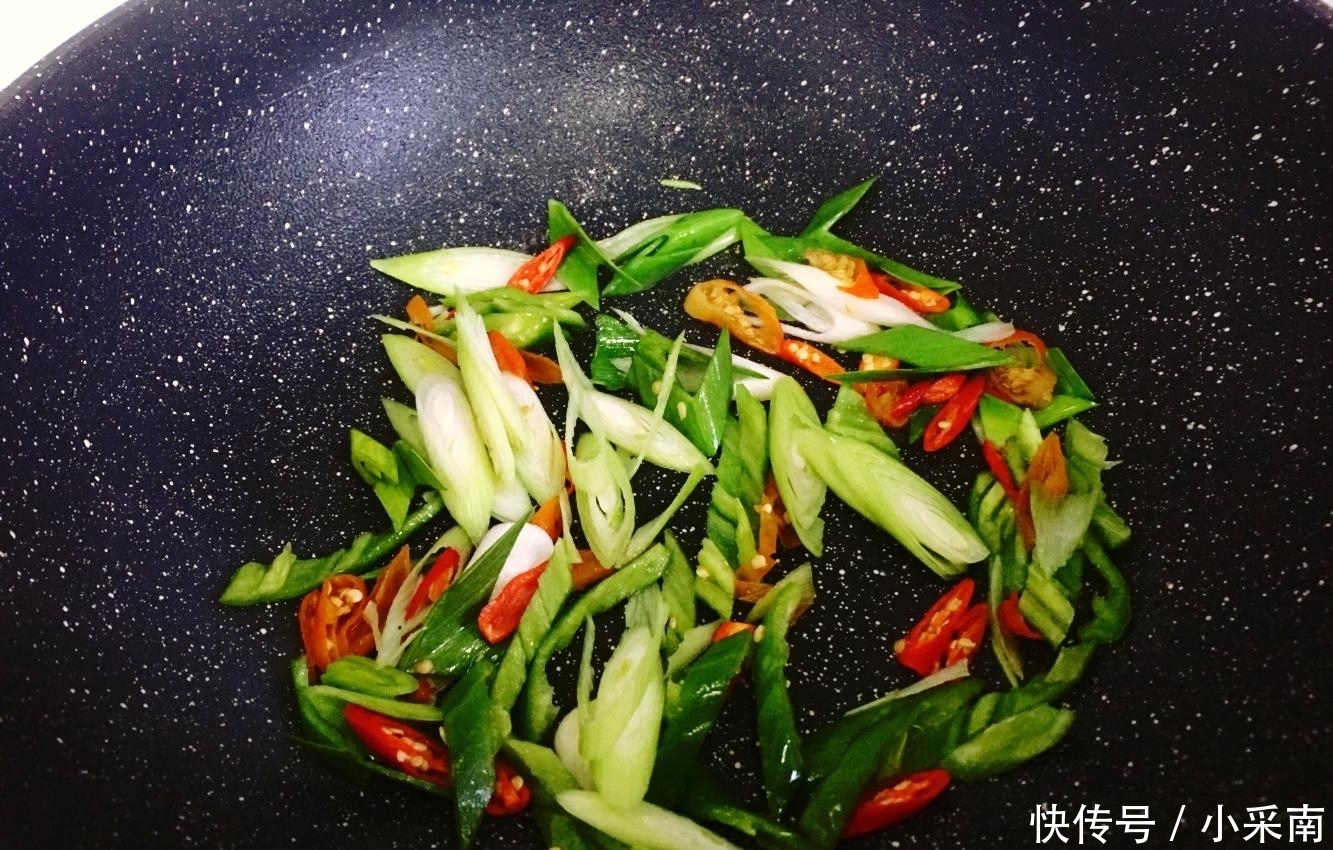 这道菜我家每周做一次, 好吃又刮油, 容易发胖的人要多吃