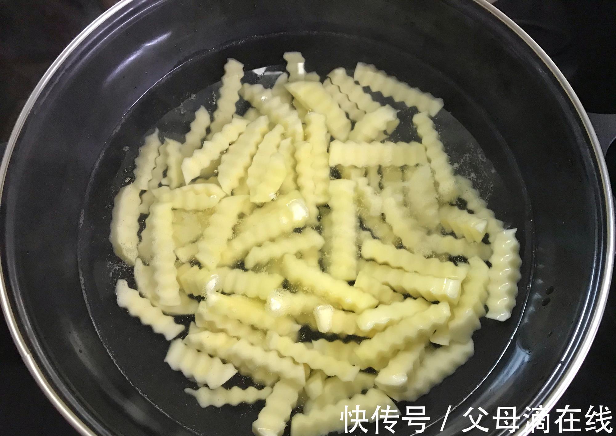 狼牙土豆|土豆不煎不炸，加料一拌，香辣开胃，解馋又顶饱，夏天吃太过瘾了