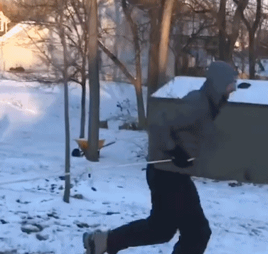 |搞笑GIF:这是谁家的闺女