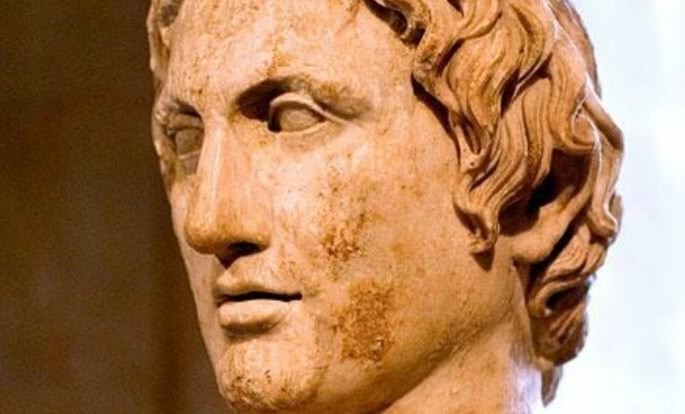 吊打|外国人认为亚历山大能吊打秦始皇,被网友嘲讽:一群井底之蛙