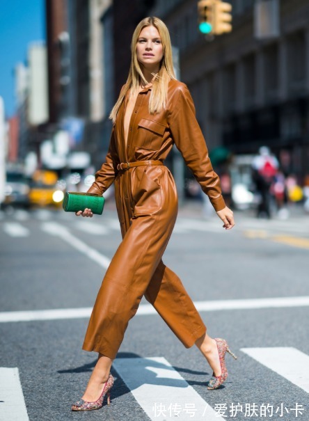 时髦|初秋简单又好穿的单品,时髦修身连体裤,优雅时尚百搭,好实穿