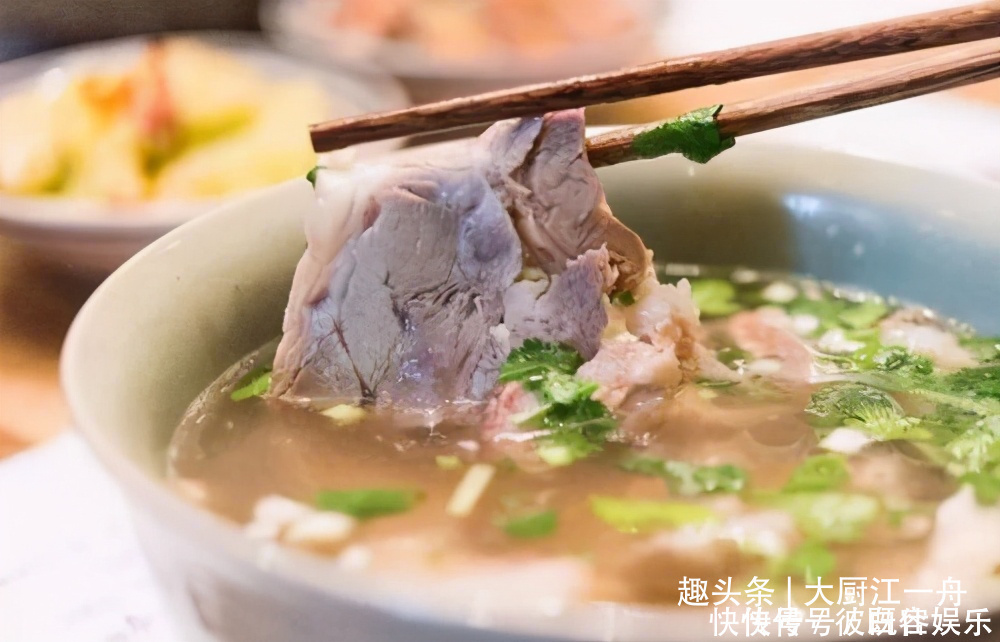 丁香|煮羊肉时，讲究“3放1不放”，不少人搞错了，难怪羊肉膻味大