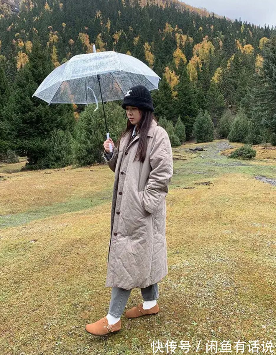 穿搭|女人50岁后别穿这3种鞋了,不好搭配还显廉价,换成另外3种更时髦