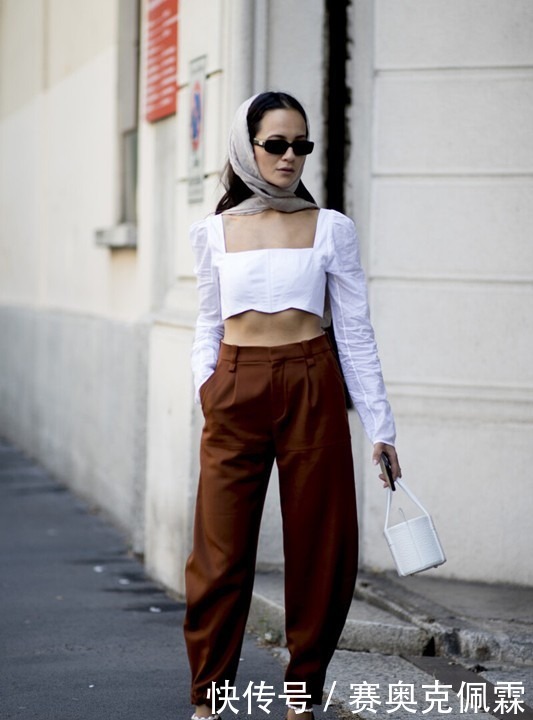 皮裤|泡泡袖显肩宽?那是因为你不会穿,选对款缩肩又遮肉,超级显脸小