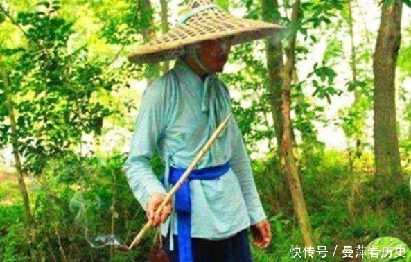 乾隆皇帝|乾隆在路边吃瓜，还夸赞瓜农的瓜甜，为何没走多远派人处死瓜农？