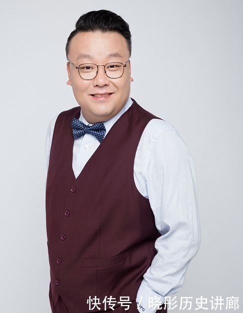 广东电视台|《今日关注》郑达的接班人出现了,新当家主持尹铮铮