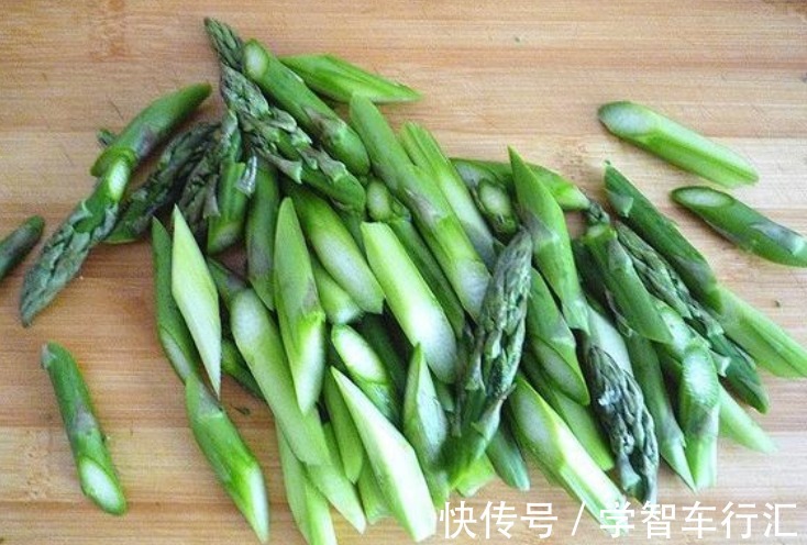 大蒜素|“癌细胞”害怕4种“碱性食物”,平时多吃点,有利于身体健康