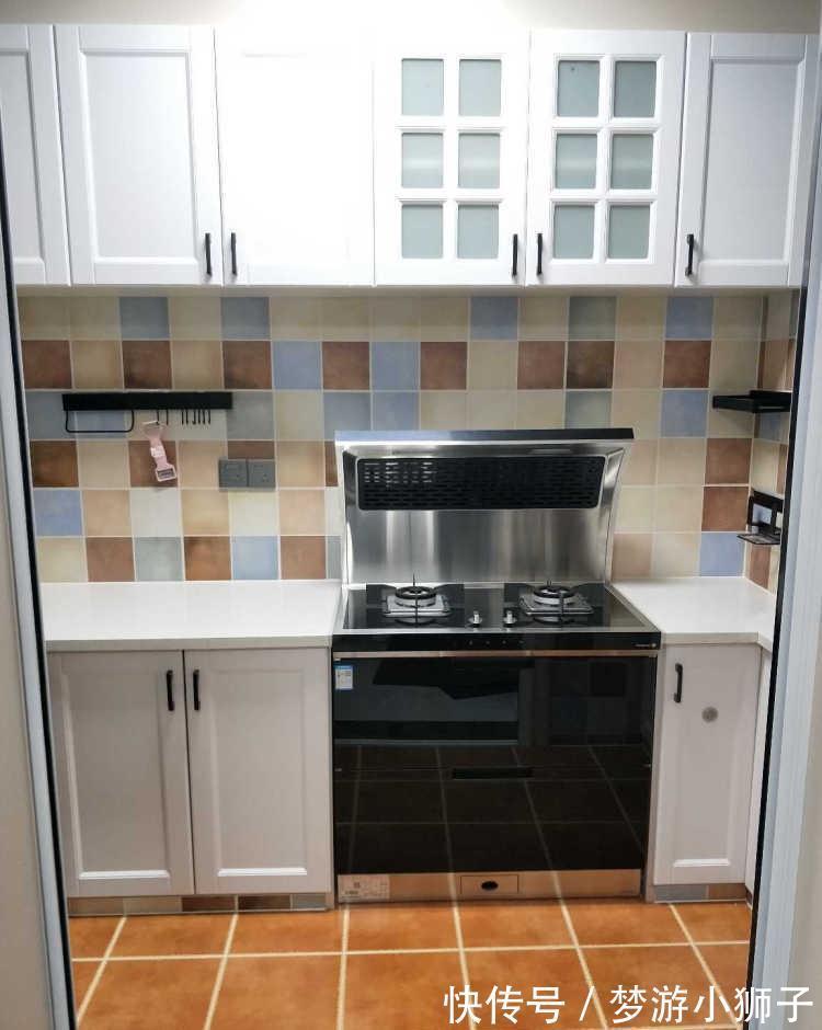 浴室柜|装修18万的简欧风,入户玄关超实用大气,客厅沙发见了都赞