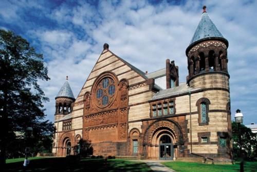 白领|哈佛校长坦言：孩子讨厌读书，家长带他去这三个地方，比打有用