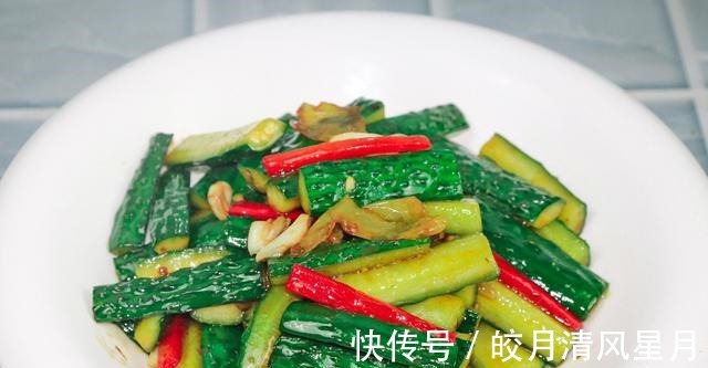 黄瓜|寒冬腊月易上火,别总吃大鱼大肉,多吃5种碱性蔬菜,润燥还降火!