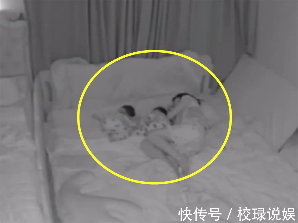 瞬间泪|爸爸出差了,因为想孩子打开监控看,半夜的这一幕让他瞬间泪崩