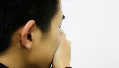 咽喉癌与咽喉炎,傻傻分不清?医生通俗教你区分方法,早知晓