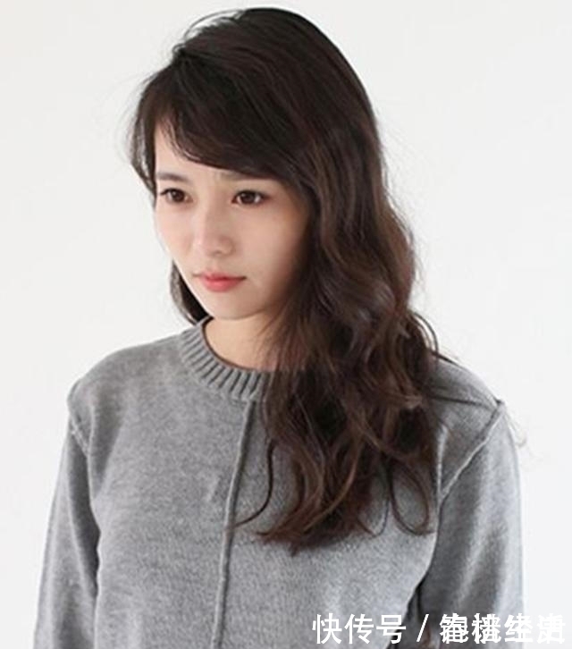 女人|奔四的女人,少烫“奶奶发”,试试3种优雅卷发,时髦显高级!