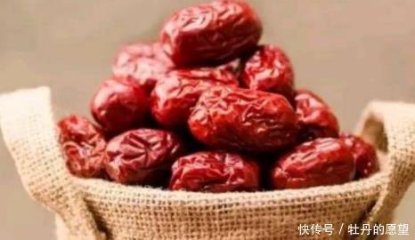 肠胃不好|3个时间段吃红枣,会起“反效果”,对身体健康危害大,早知早好