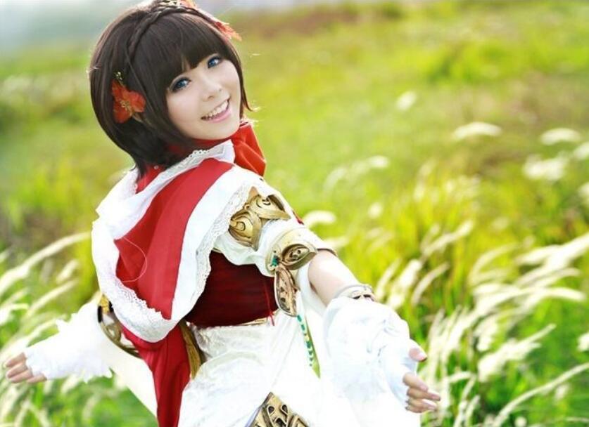 收入|来自世界顶级女coser的困扰,月入千万,钱却花不出去