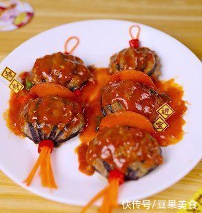 用年夜饭桌有什么？张灯结彩 可以勾住家人的胃