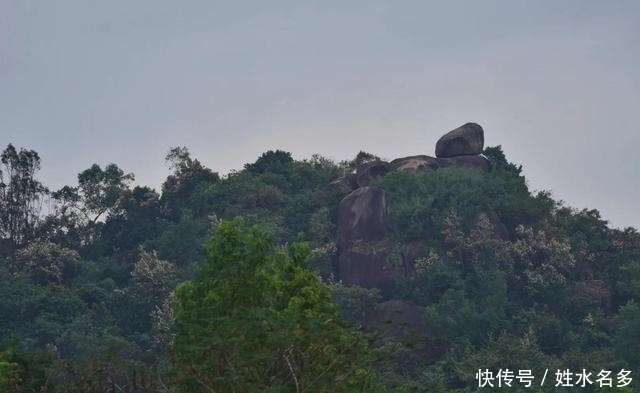 来，一起认识一下海南第一山！