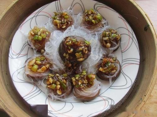  快过年了，学会这菜蒸蒸就上桌，比大鱼大肉受欢迎，年夜饭露一手