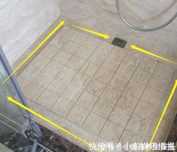 地面|卫生间地面不要再贴瓷砖了，头次见有钱人这样设计，简直太聪明了！
