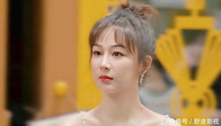 cos|baby录制综艺《萌探》,cos青蛇造型好绝,网友:杨紫有压力了