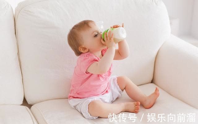 营养均衡|宝宝到了这个月龄，奶量要慢慢减少，辅食不能太软烂了，你知道吗